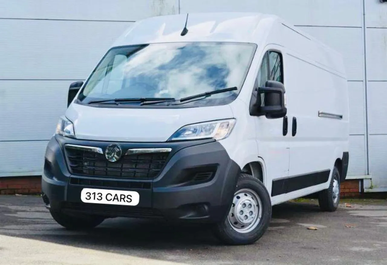 2024 Model Düz Vauxhall Movano