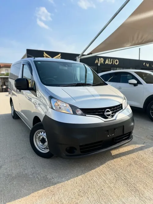 2023 Model Otomatik Nissan NV200