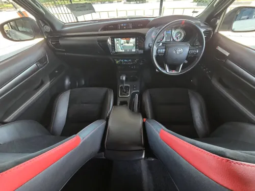 2023 Model Otomatik Toyota Hilux