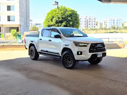 2024 Model Otomatik Toyota Hilux