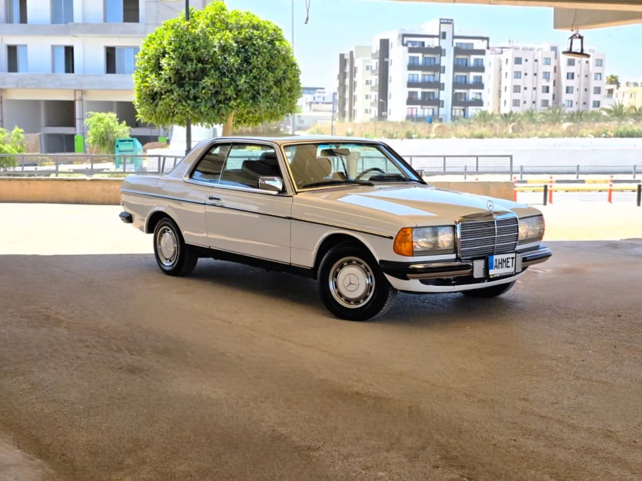 1982 Model Otomatik Mercedes-Benz 280 CE