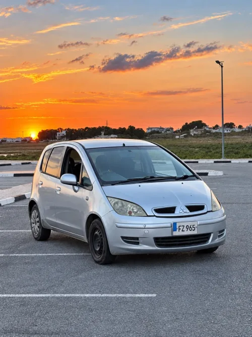2003 Model Otomatik Mitsubishi Colt