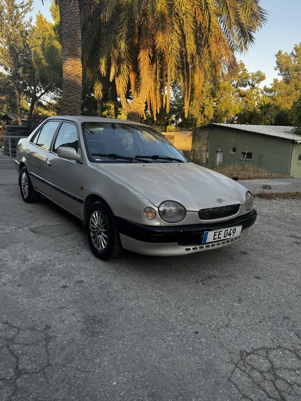 1998 Model Düz Toyota Corolla