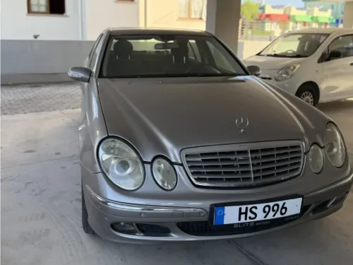 2004 Model Otomatik Mercedes-Benz E Serisi