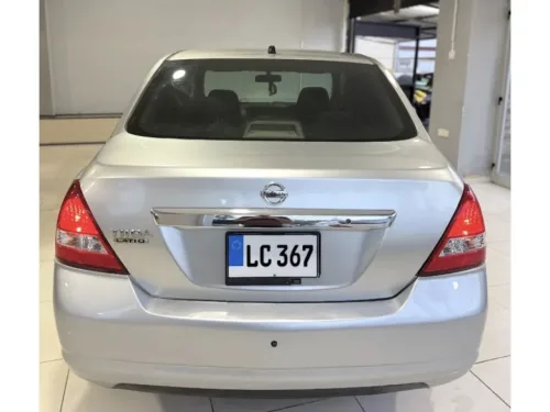 2006 Model Otomatik Nissan Tiida