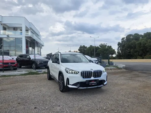 2023 Model Otomatik BMW X1