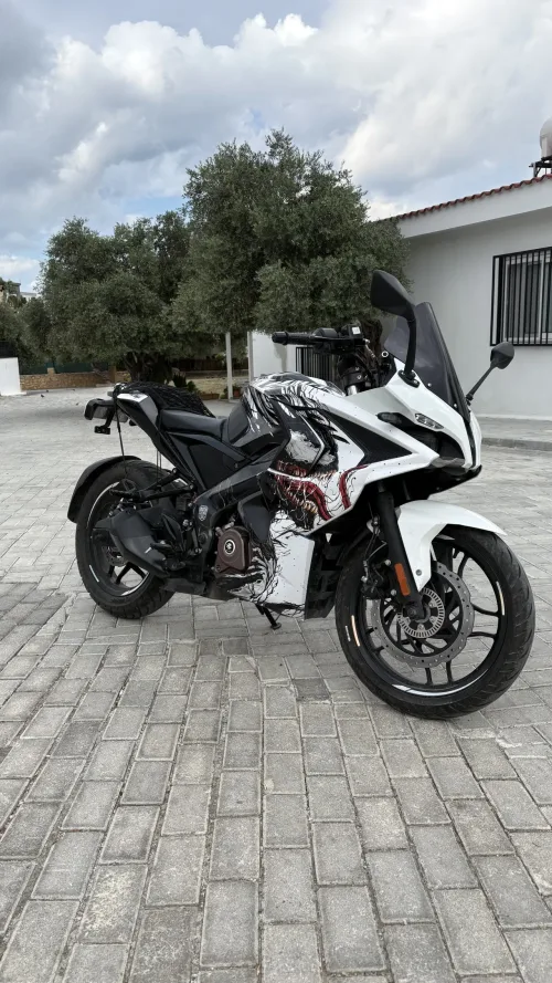 2026 Model Düz Bajaj