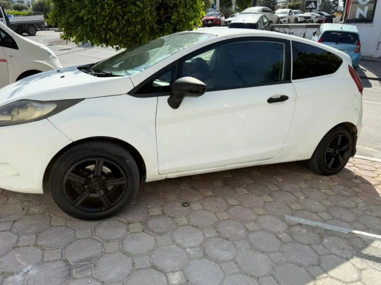 2009 Model Düz Ford Fiesta