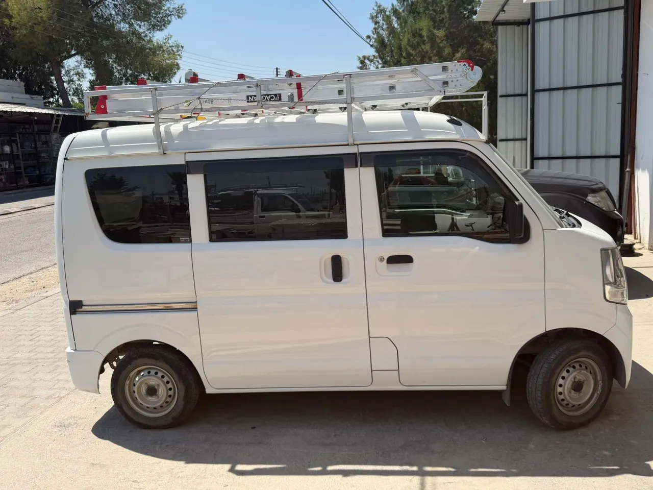 2020 Model Otomatik Nissan NV100