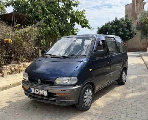 1994 Model Otomatik Nissan Serena