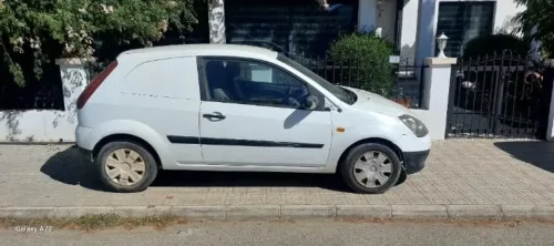 2002 Model Düz Ford Fiesta