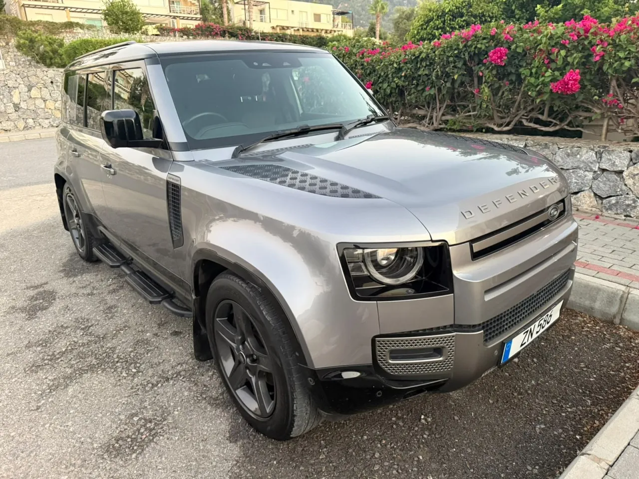 2024 Model Otomatik Land Rover Defender