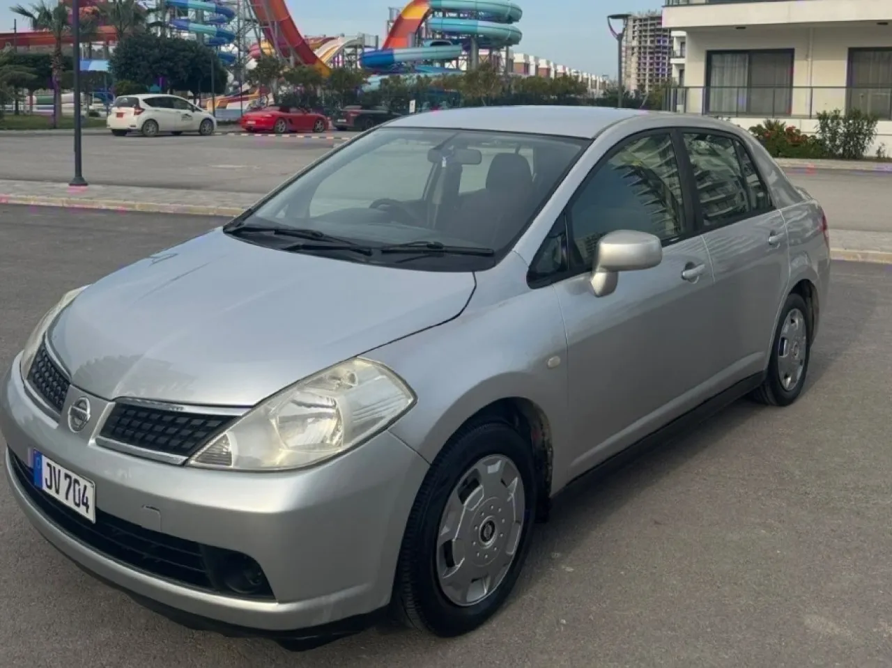 2004 Model Otomatik Nissan Tiida