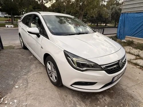 2020 Model Düz Vauxhall Insignia
