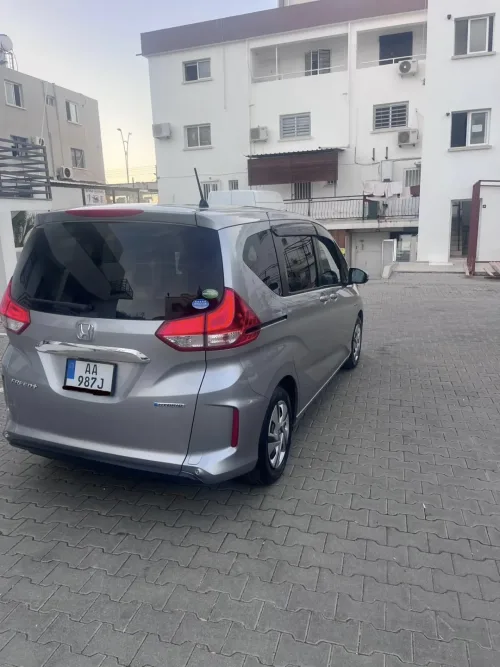 2021 Honda Freed Hybrid - Önizleme 2