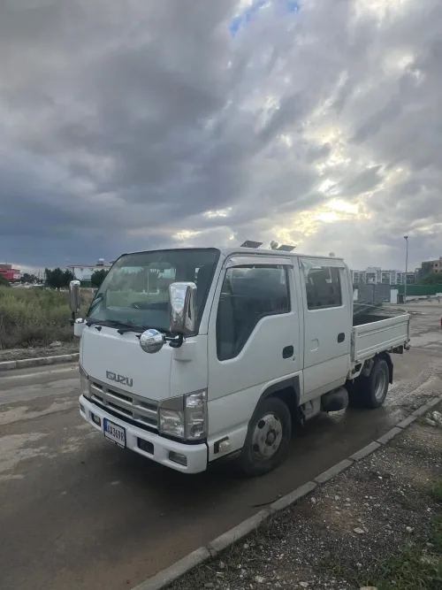 2015 Kamyon & Kamyonet Isuzu - Önizleme 1