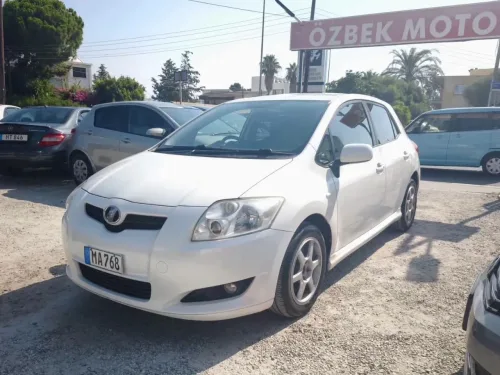 2009 Toyota Auris - Önizleme 1