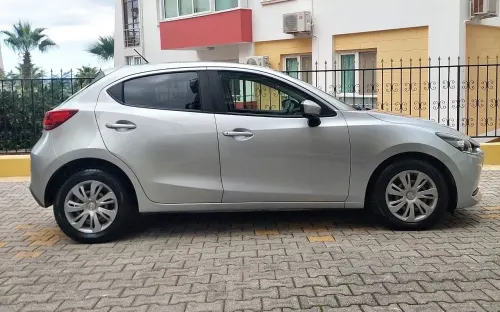 2021 Mazda 2 - Önizleme 3