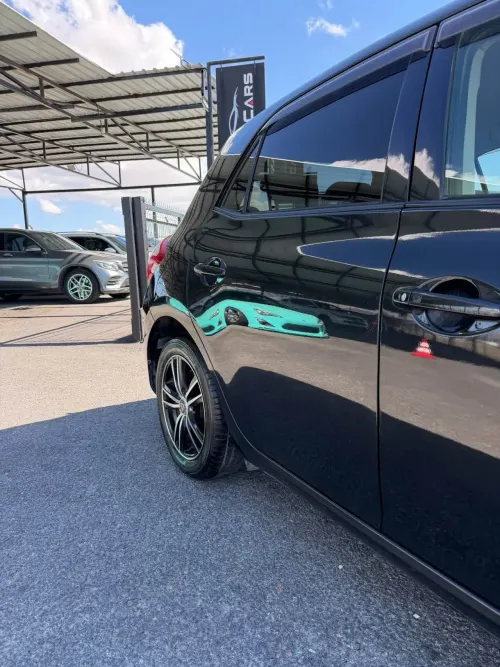 2011 Toyota Auris - Önizleme 10