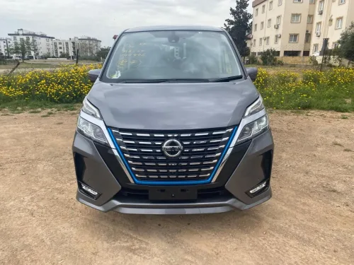 2023 Model Otomatik Nissan Serena
