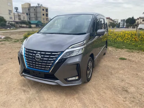2023 Model Otomatik Nissan Serena