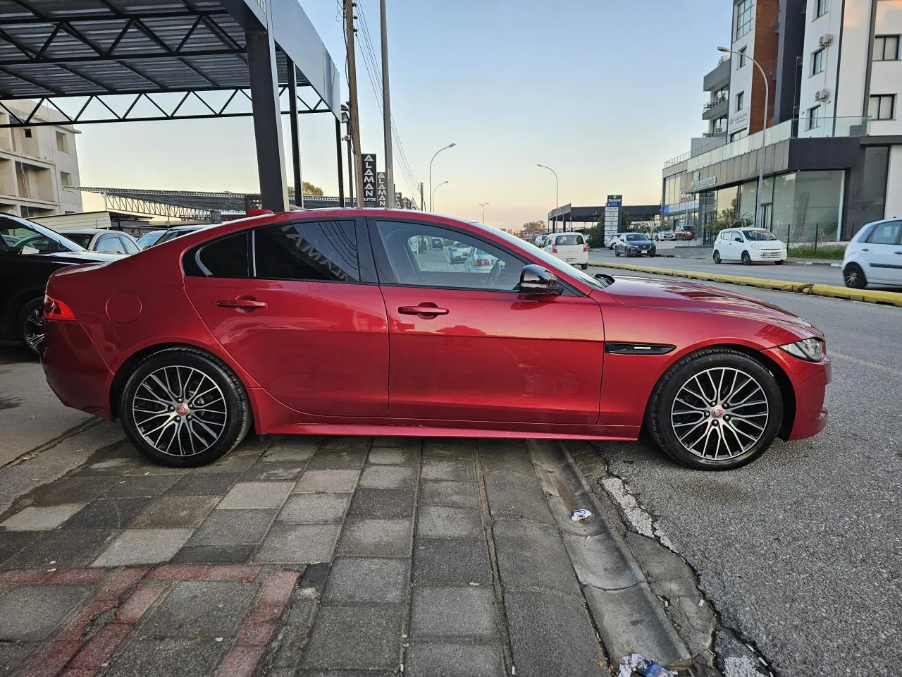2019 Model Otomatik Jaguar XE