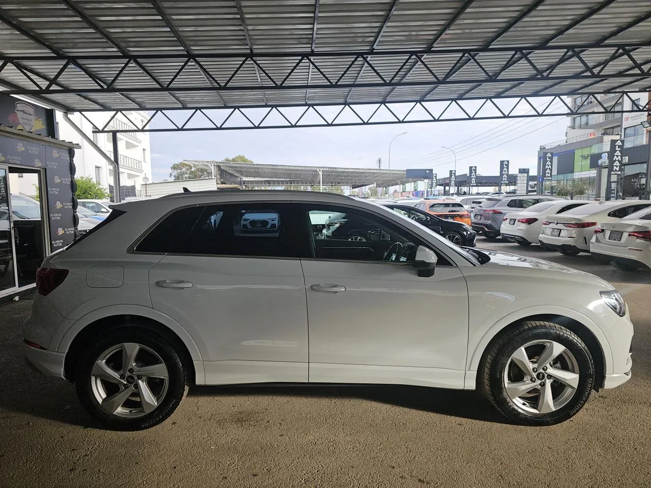 2021 Model Otomatik Audi Q3
