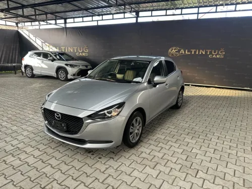 2022 Model Otomatik Mazda 2