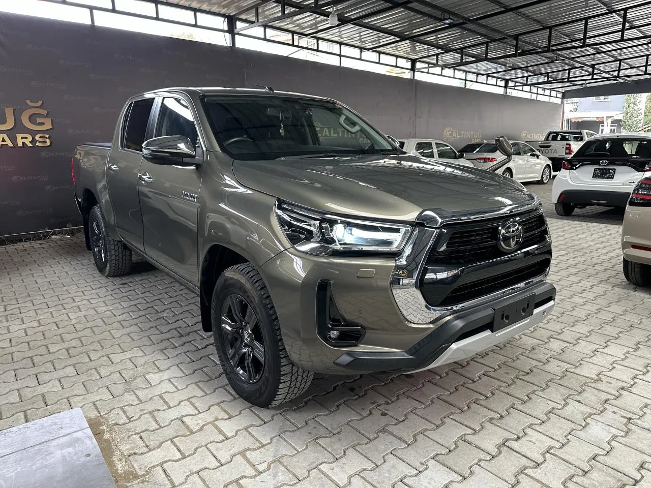 2022 Model Otomatik Toyota Hilux