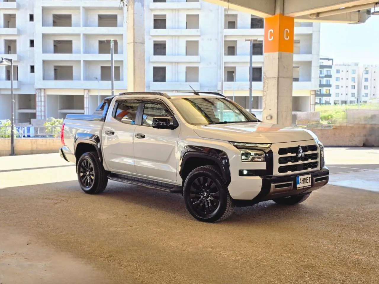 2025 Model Otomatik Mitsubishi Triton